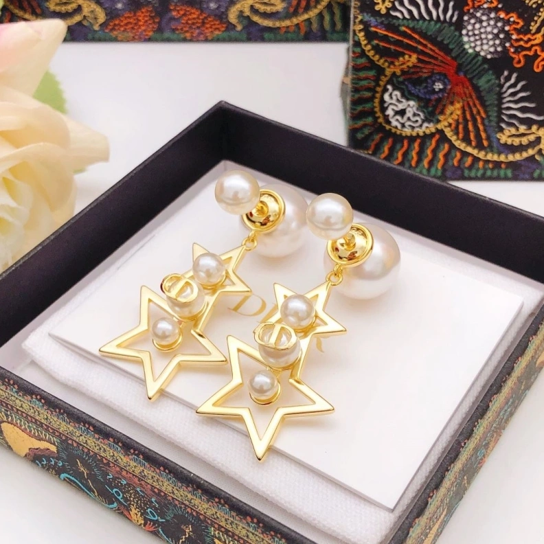 Christian Dxxr Earrings Efficient 294541