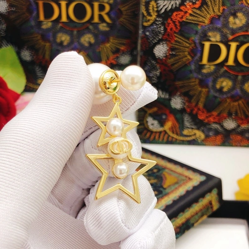 Christian Dxxr Earrings Efficient 294541