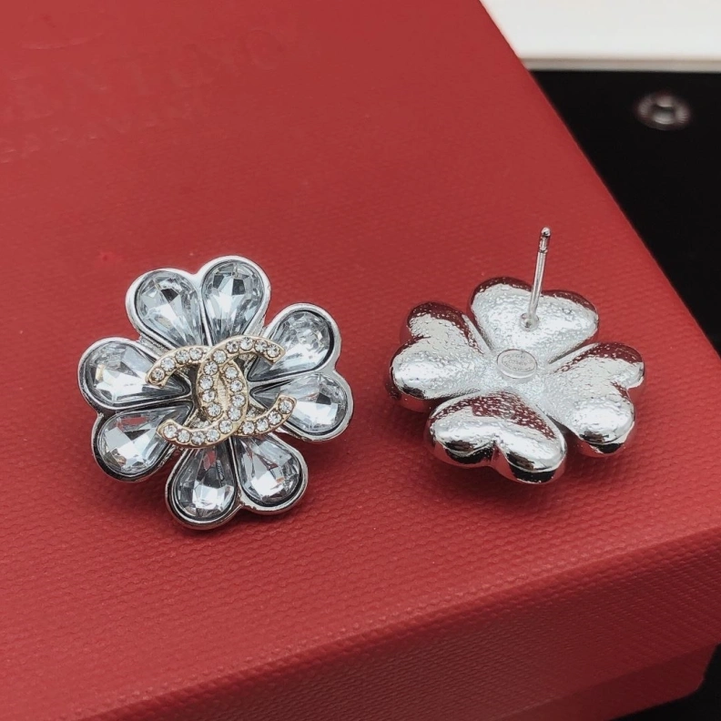 Vibrant Chxnxl Earrings 287521