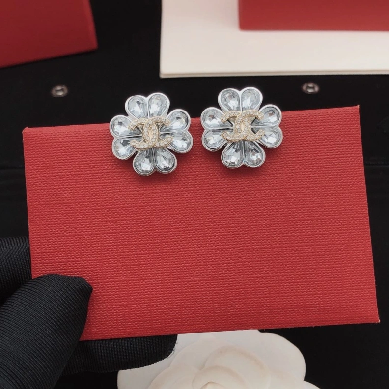 Vibrant Chxnxl Earrings 287521