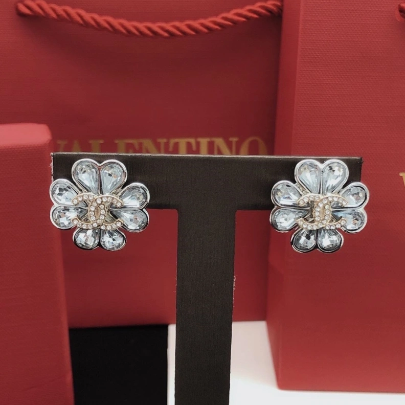 Vibrant Chxnxl Earrings 287521