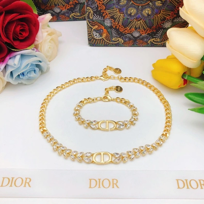 Christian Dxxr Necklaces Classic 294400