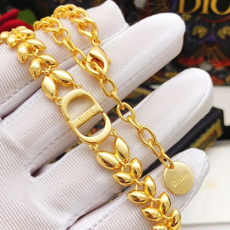Christian Dxxr Necklaces Classic 294400