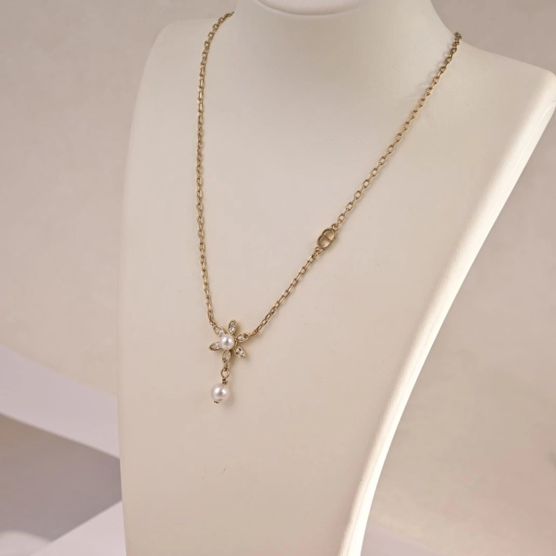 Comfortable Christian Dxxr Necklaces 293717