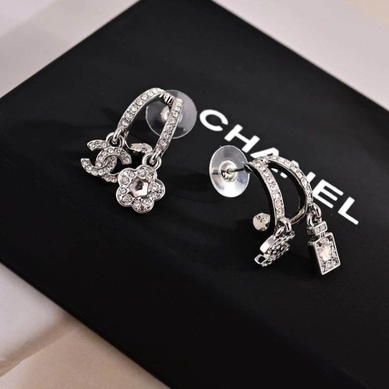 Refined Chxnxl Necklaces 284888