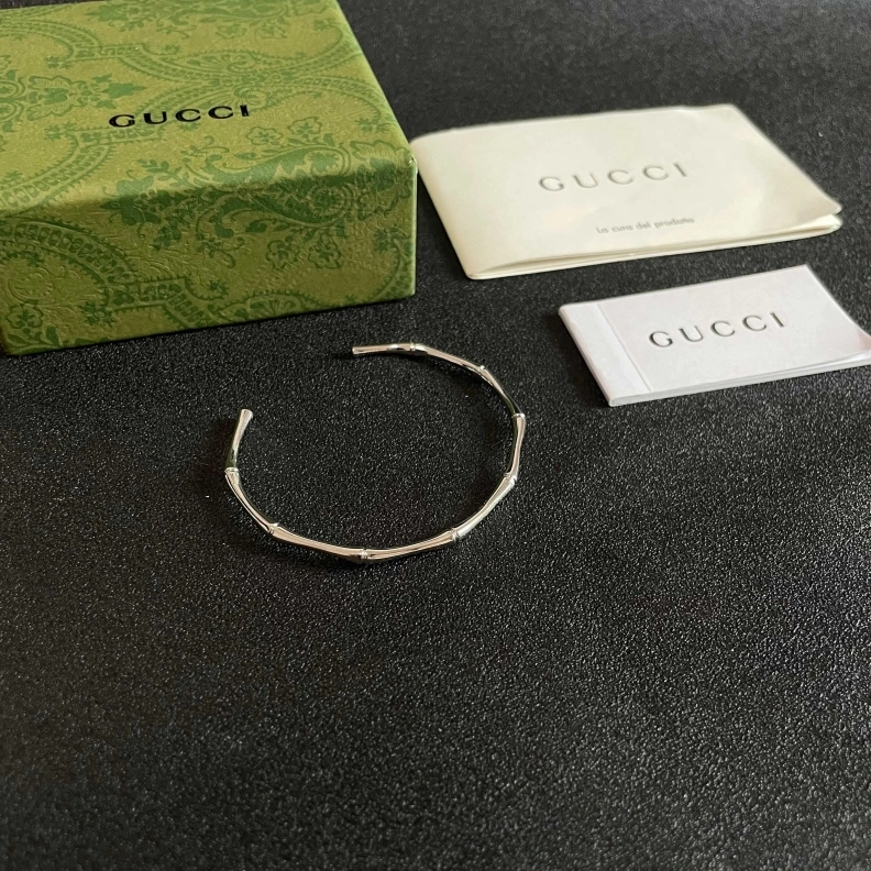 Sophisticated Gxccx Bracelets 302293