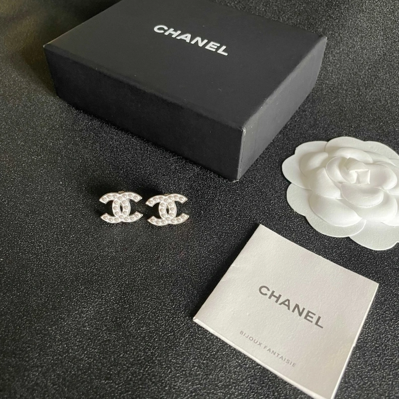 HighQuality Chxnxl Earrings 284163