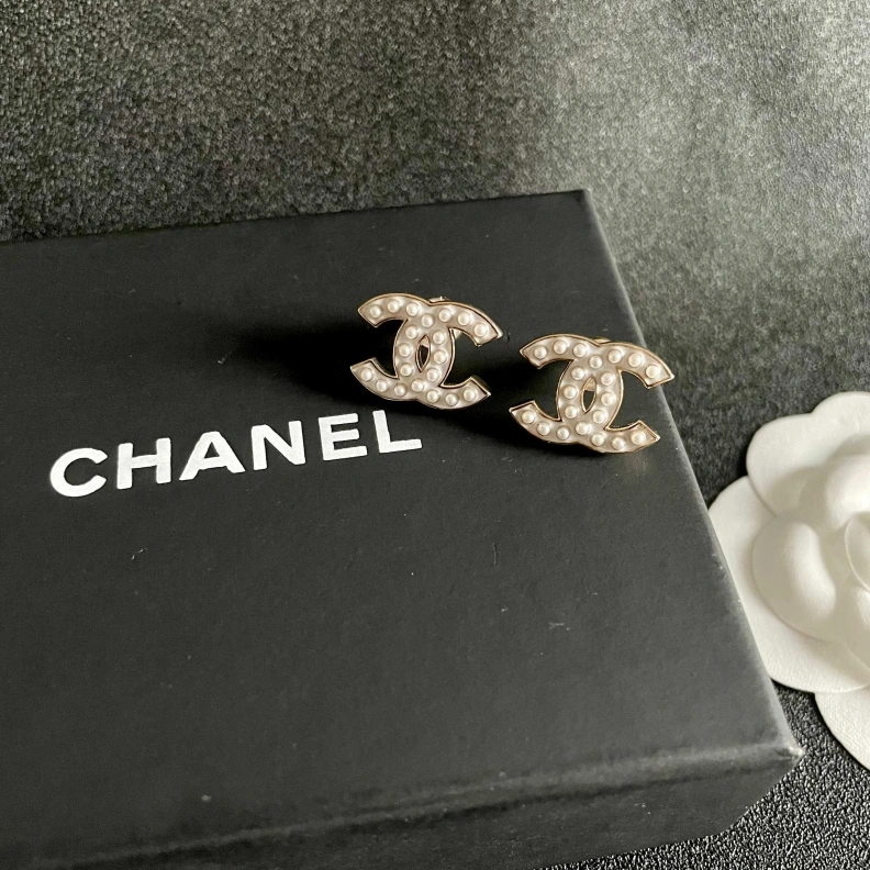 HighQuality Chxnxl Earrings 284163