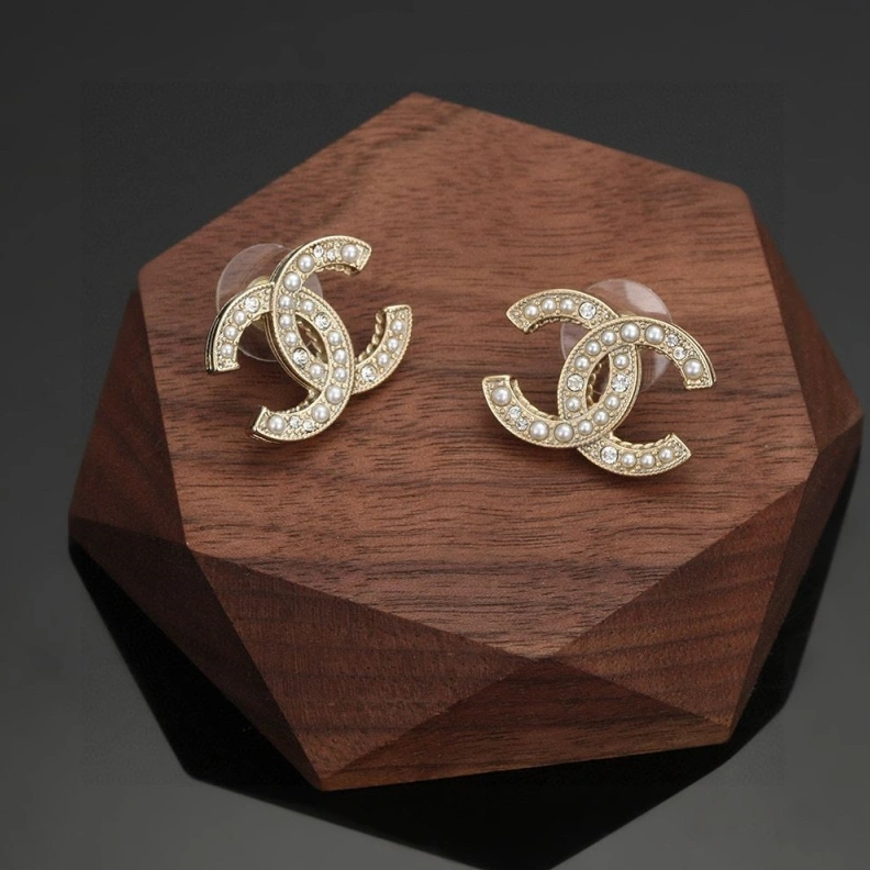 Sophisticated Chxnxl Earrings 284136
