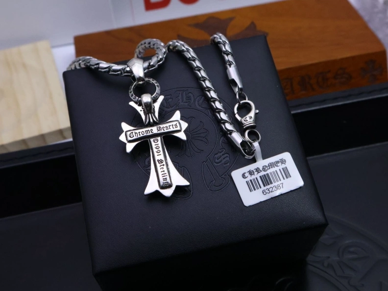 Chrxmx Hxxrts Necklaces Functional 295901