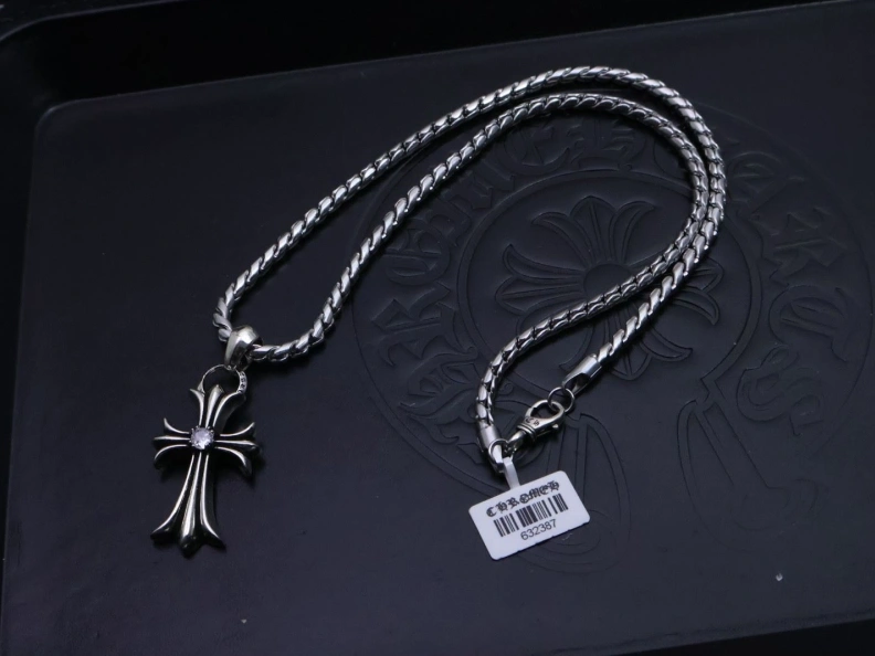 Chrxmx Hxxrts Necklaces Functional 295901