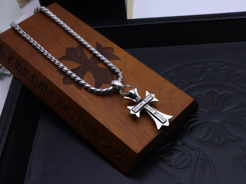 Chrxmx Hxxrts Necklaces Functional 295901