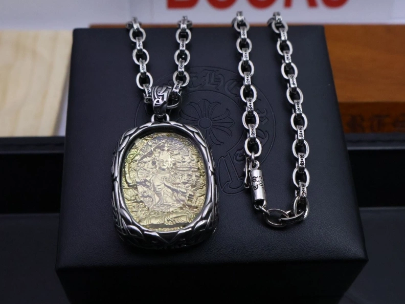 GoAnywhere Chrxmx Hxxrts Necklaces 295897