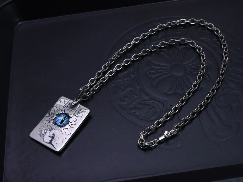 Lightweight Chrxmx Hxxrts Necklaces 295896