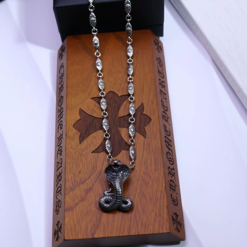 Cozy Chrxmx Hxxrts Necklaces 295883