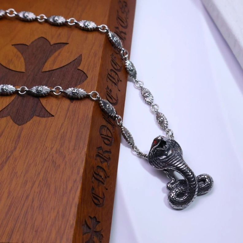 Cozy Chrxmx Hxxrts Necklaces 295883