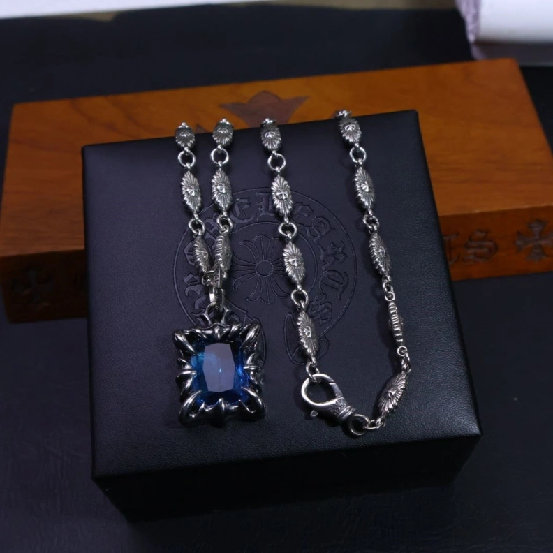 Breathable Chrxmx Hxxrts Necklaces 295879