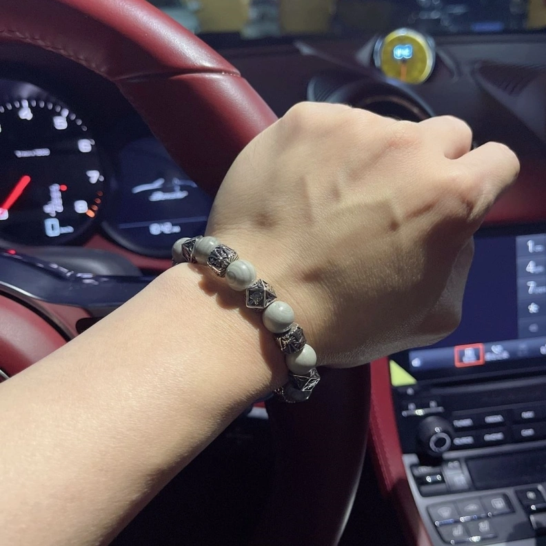 Resilient Chrxmx Hxxrts Bracelets 296388