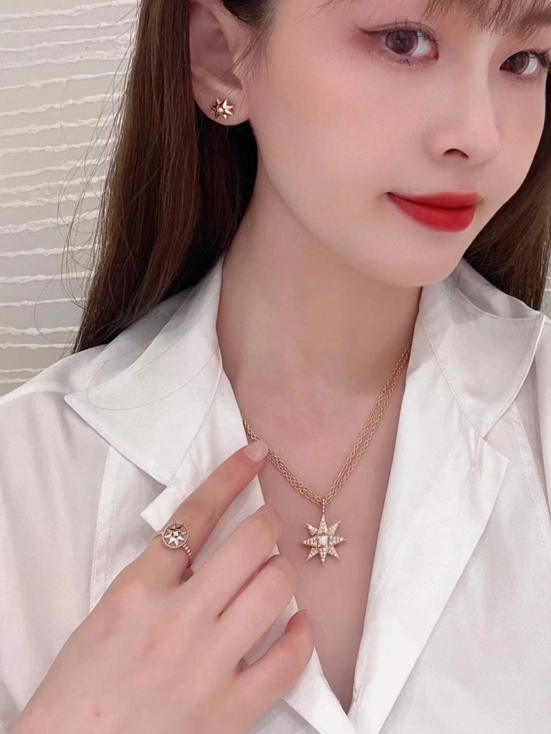 Christian Dxxr Necklaces Minimalist 293724