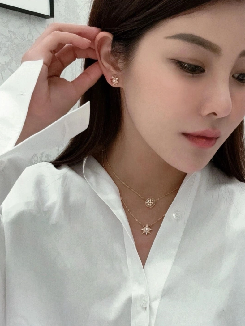 Christian Dxxr Necklaces Minimalist 293724