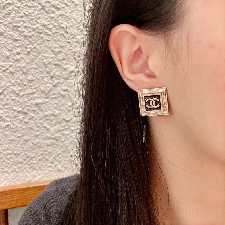 Chxnxl Earrings Compact 284123