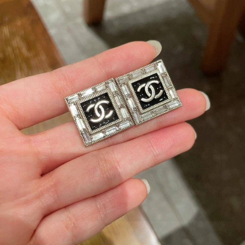Chxnxl Earrings Compact 284123