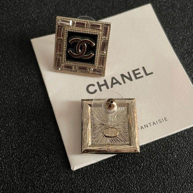 Chxnxl Earrings Compact 284123
