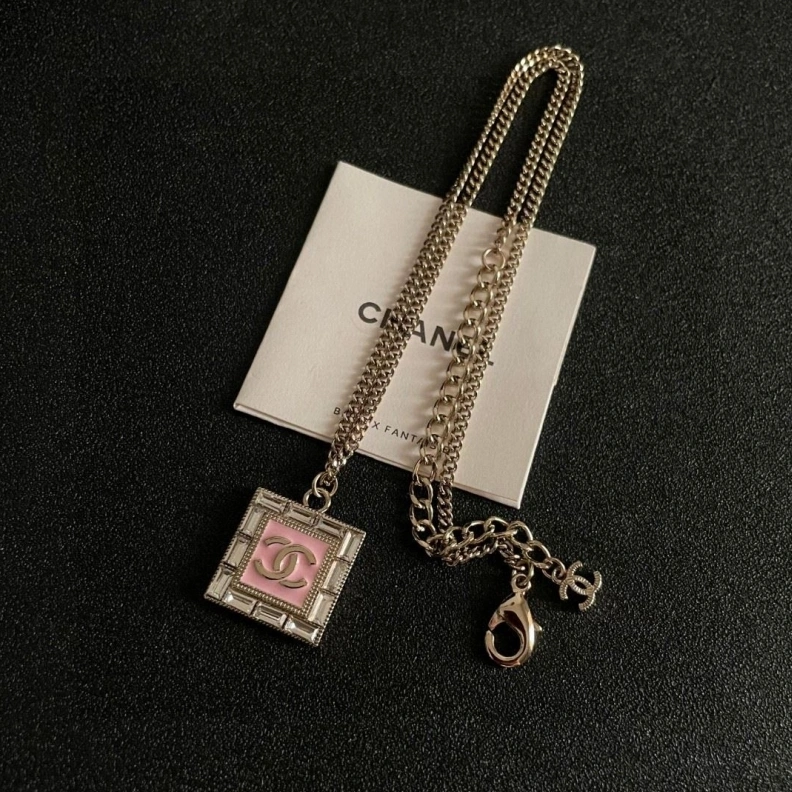 Cozy Chxnxl Necklaces 284877
