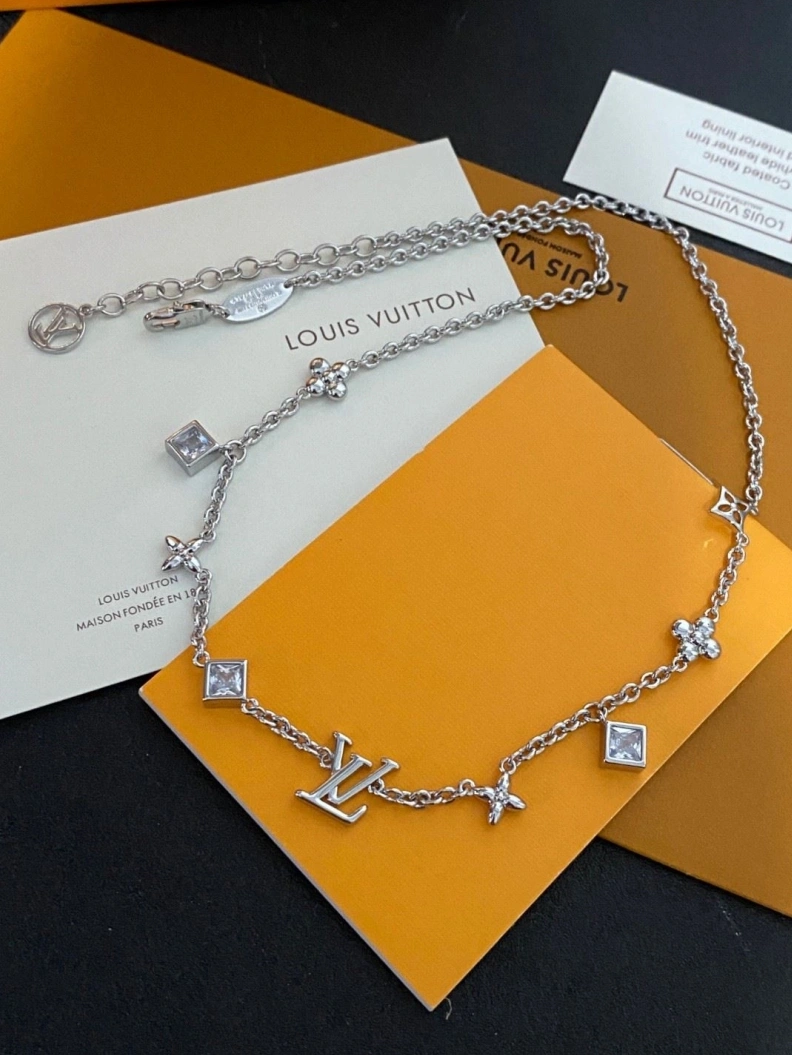 Unique LX Necklaces 309340