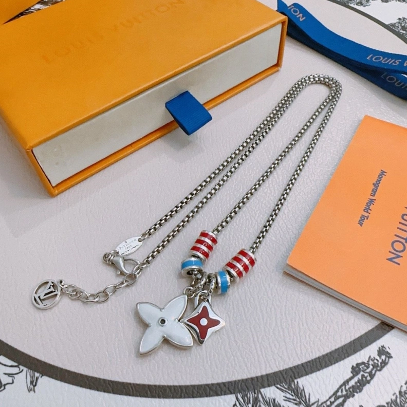 Durable LX Necklaces 308477