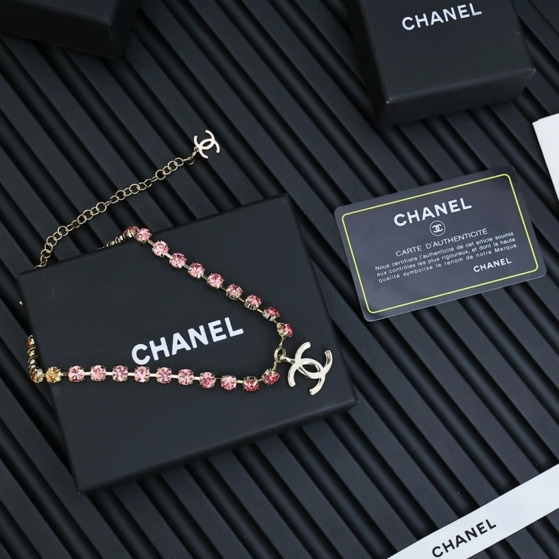 Stylish Chxnxl Necklaces 284873