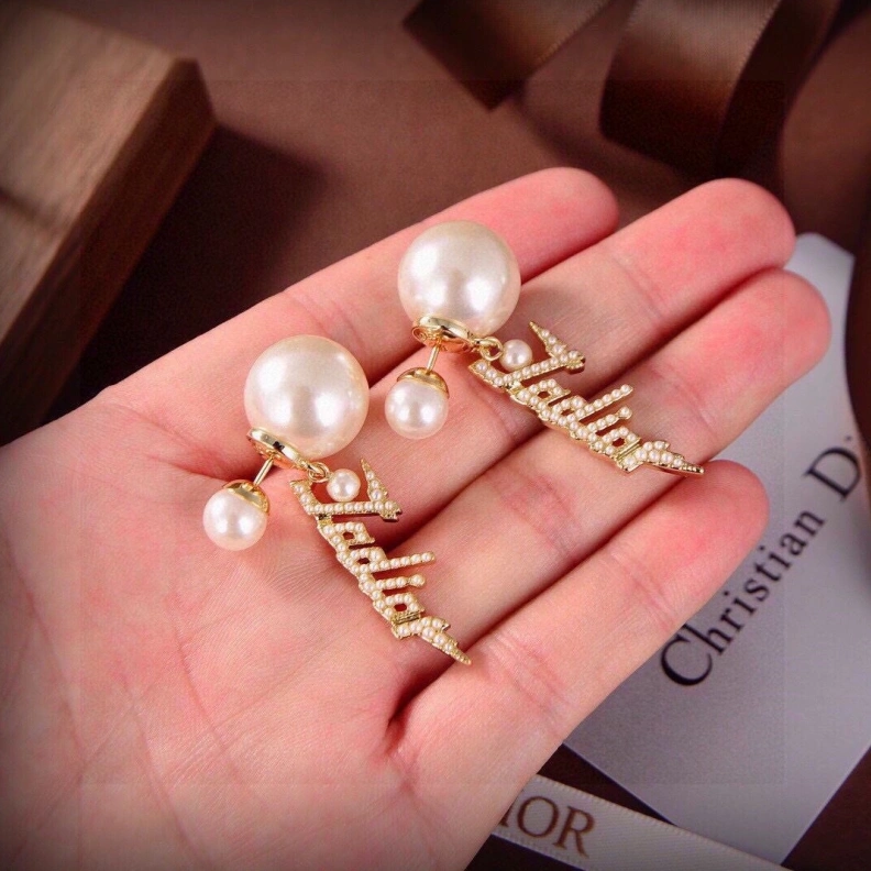 Christian Dxxr Earrings Cozy 293861