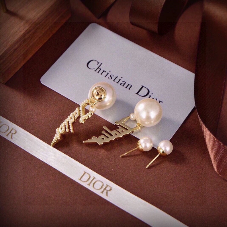 Christian Dxxr Earrings Cozy 293861