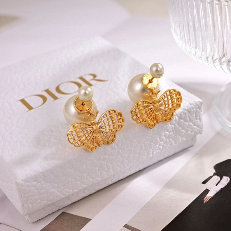 WellDesigned Christian Dxxr Earrings 293860