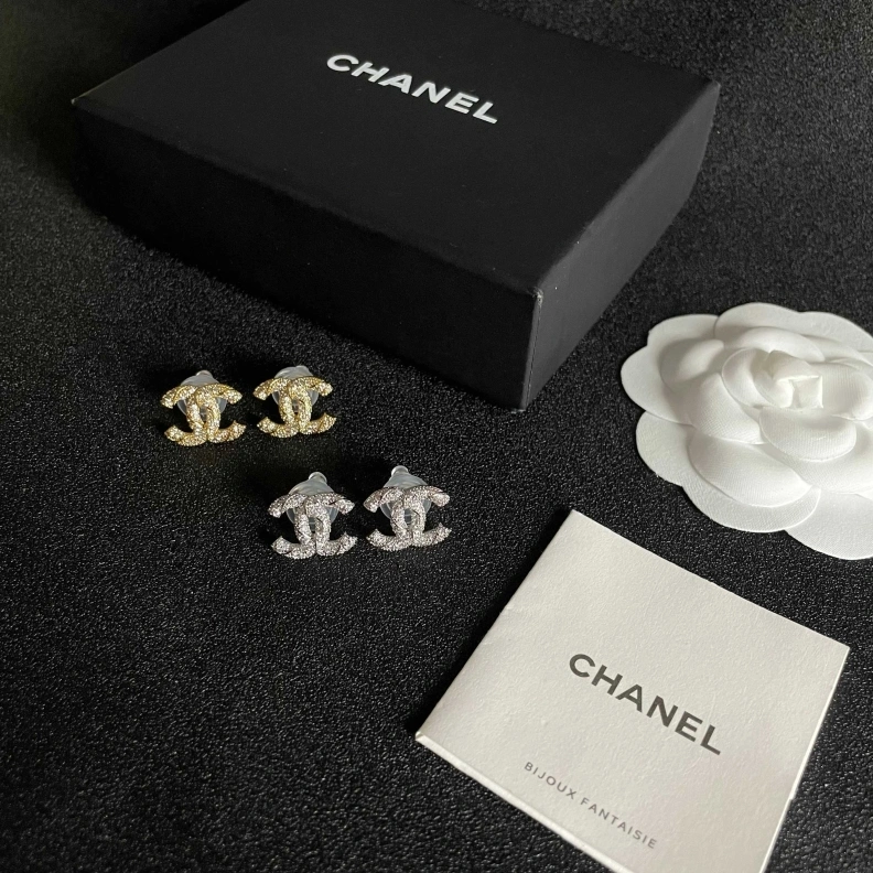 Vibrant Chxnxl Earrings 284118