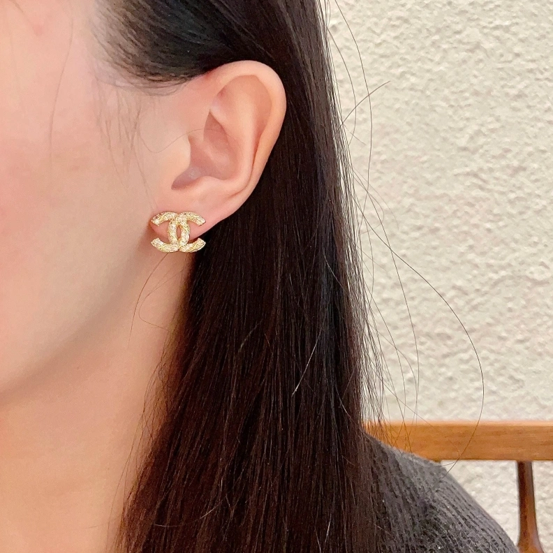 Vibrant Chxnxl Earrings 284118