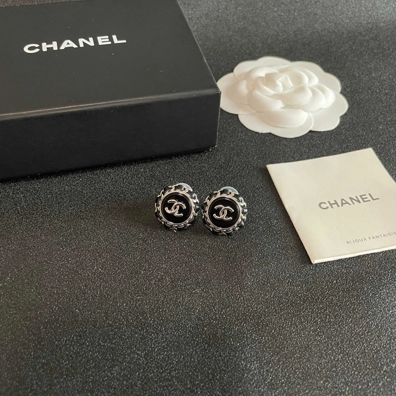 Trendsetting Chxnxl Earrings 284106