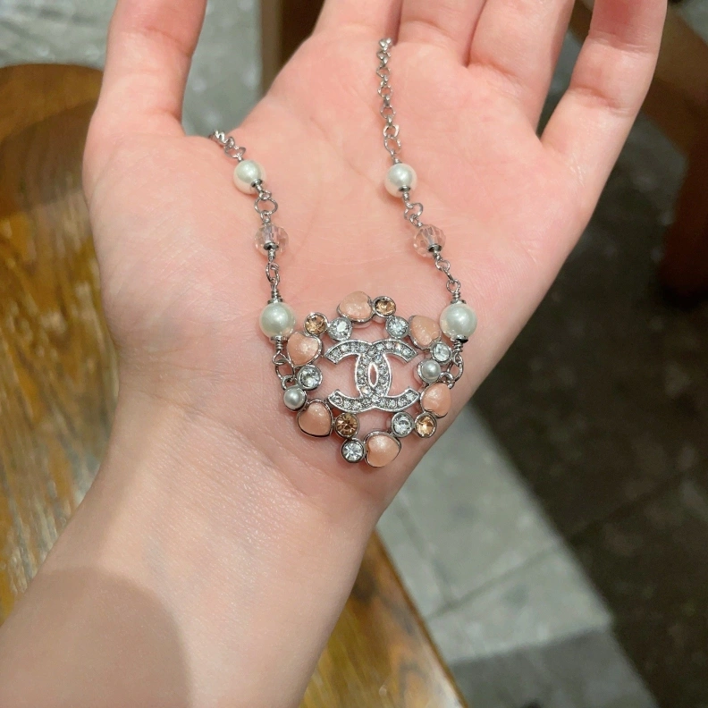 Stylish Chxnxl Necklaces 284868
