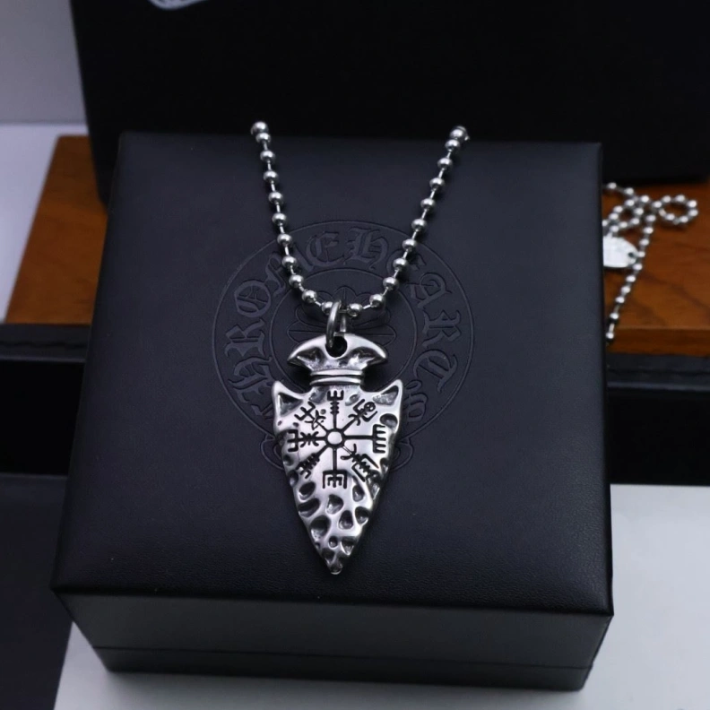 WellDesigned Chrxmx Hxxrts Necklaces 295848