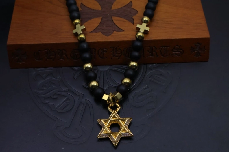Trendsetting Chrxmx Hxxrts Necklaces 295852