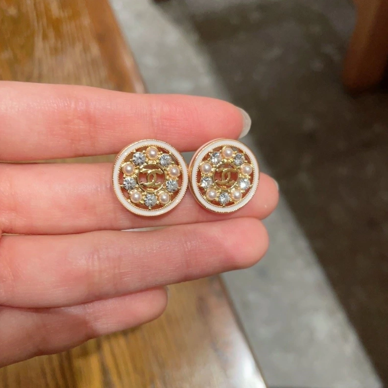 Resilient Chxnxl Earrings 287508