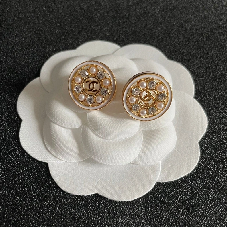 Resilient Chxnxl Earrings 287508