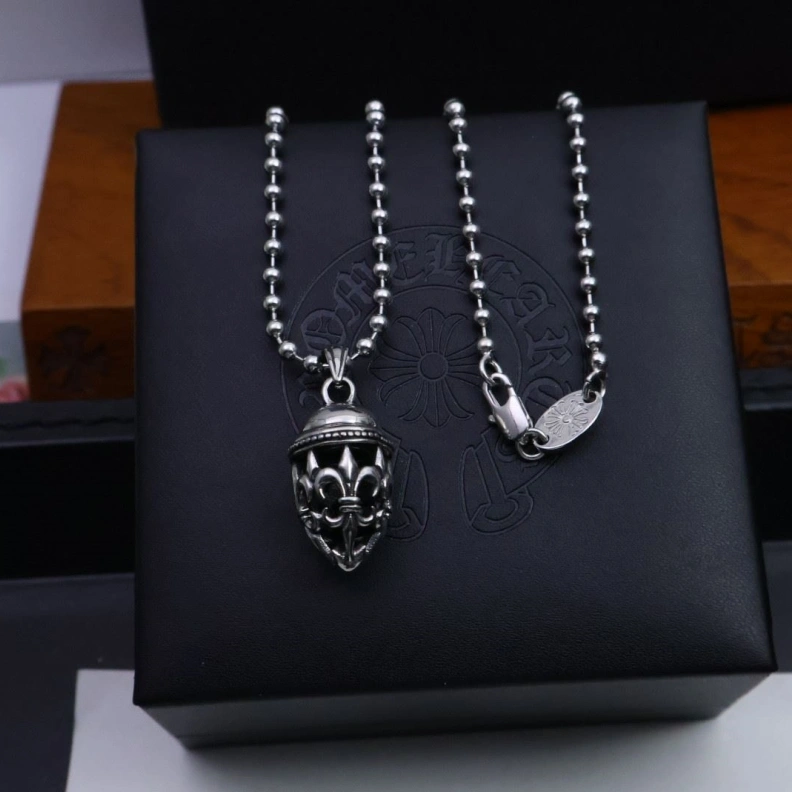 WellDesigned Chrxmx Hxxrts Necklaces 295858