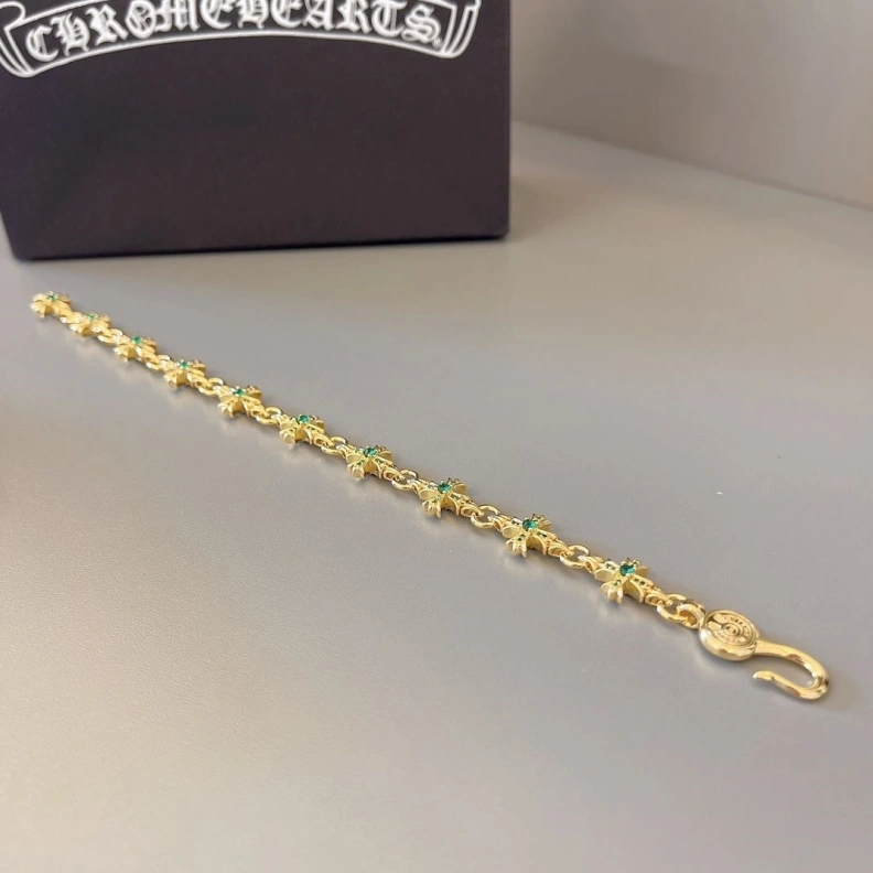 Resilient Chrxmx Hxxrts Bracelets 296372