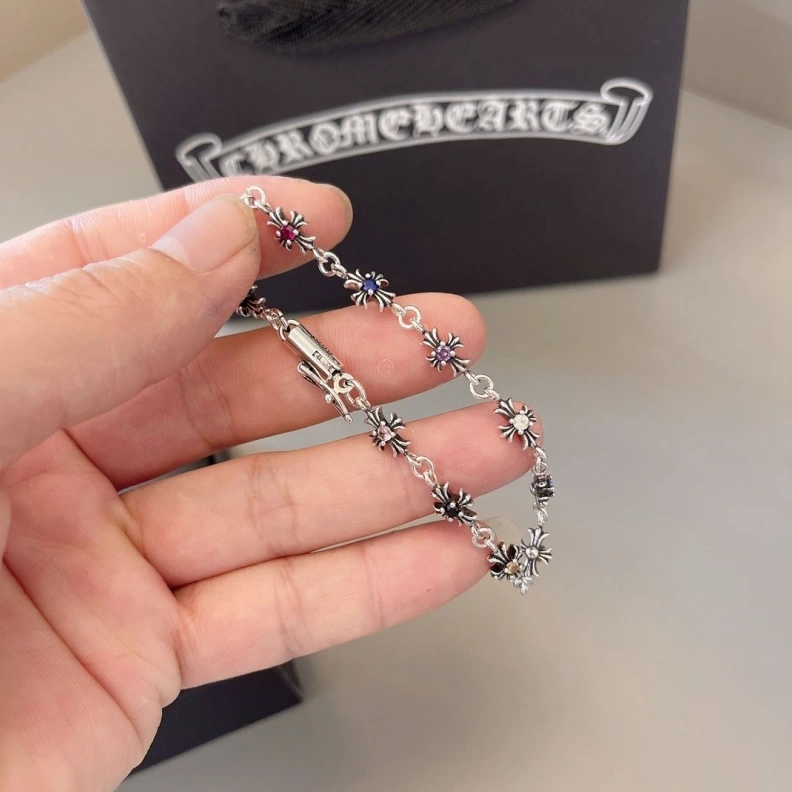 EyeCatching Chrxmx Hxxrts Bracelets 296365