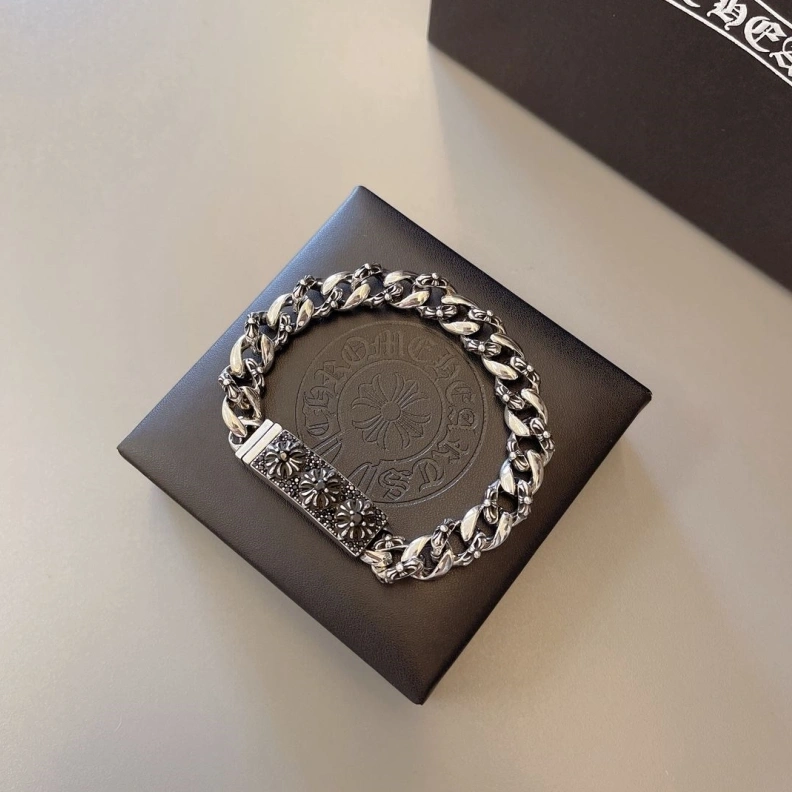 Stylish Chrxmx Hxxrts Bracelets 296361
