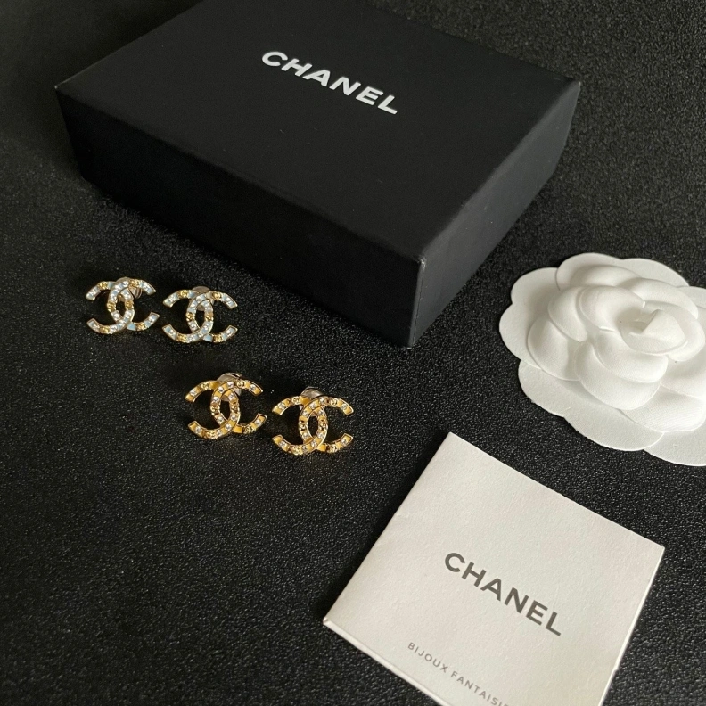 Breathable Chxnxl Earrings 287498