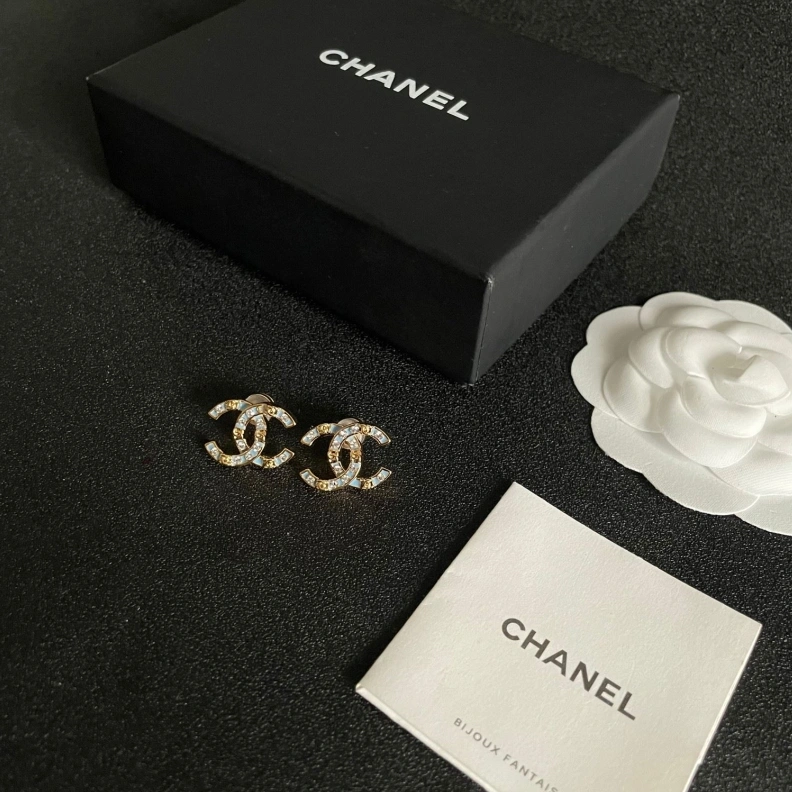 Breathable Chxnxl Earrings 287498