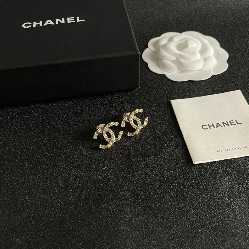 Breathable Chxnxl Earrings 287498