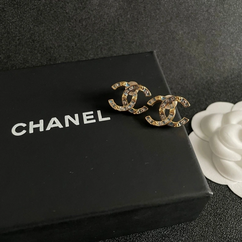 Breathable Chxnxl Earrings 287498